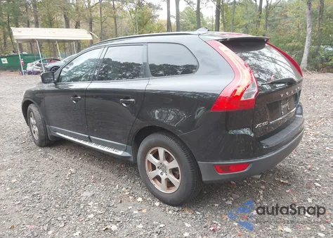 2010 Volvo Xc60 3.2 from USA, damaged, VIN YV4982DL0A2120321